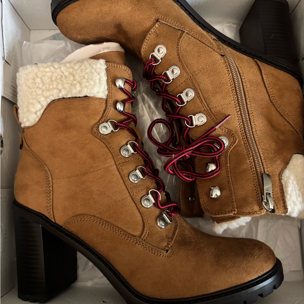 Nine West Brown Heeled Lace-Up Boots